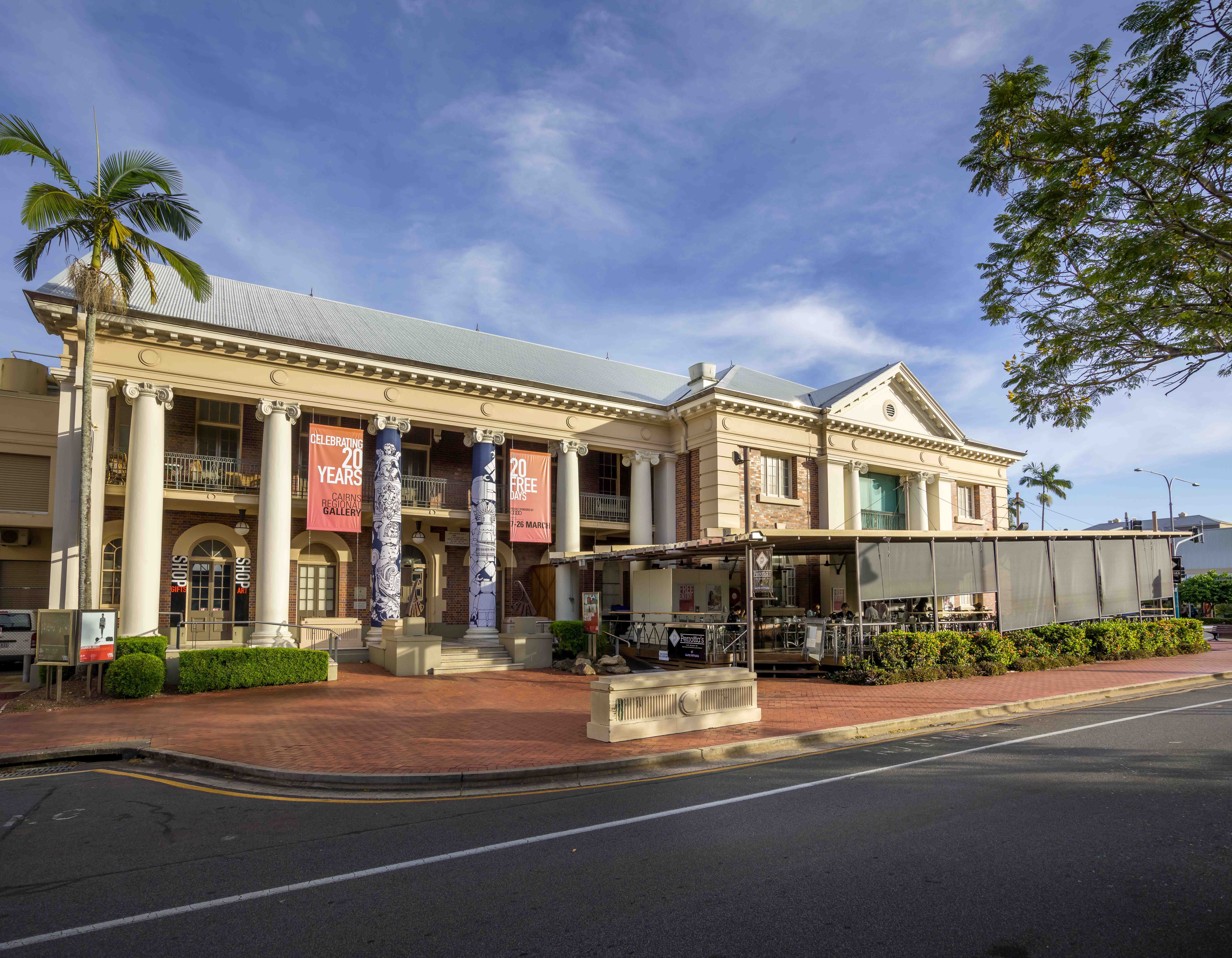Cairns Regional Gallery - Accommodation Brunswick Heads